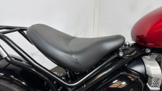 Triumph Bonneville Bobber Black